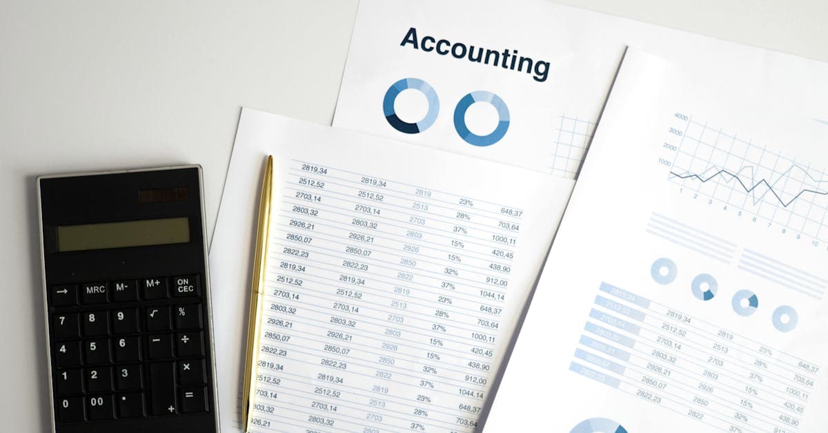 E-commerce dashboard showing sales, inventory, and financial metrics